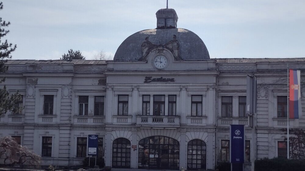 Grejanje u halama radi, ali je hladno „zbog spajanja praznika”: Rukovodstvo Zastave oružje odgovorilo sindikatu 1