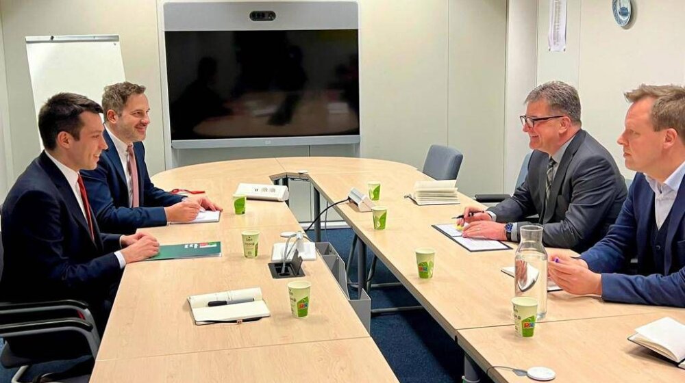 Dobrica Veselinović u poseti Evropskoj komisiji i na sastanku sa Lajčakom: Zahtevamo međunarodnu istragu izbora u Srbiji 1