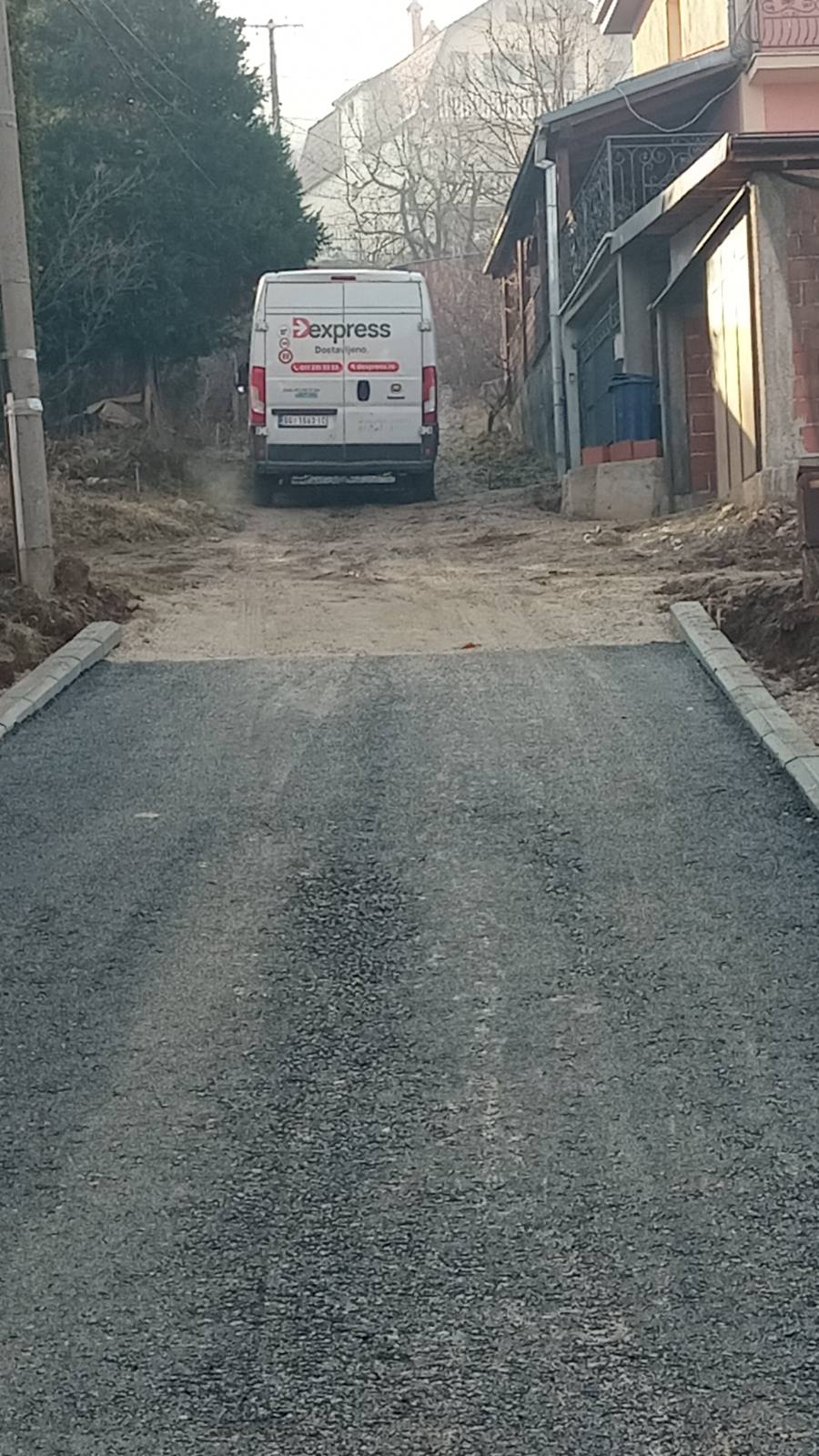 "Gradska vlast počela asfaltiranje, pa povukla sve mašine": Sedmi protest građana niškog naselja Delijski Vis 2