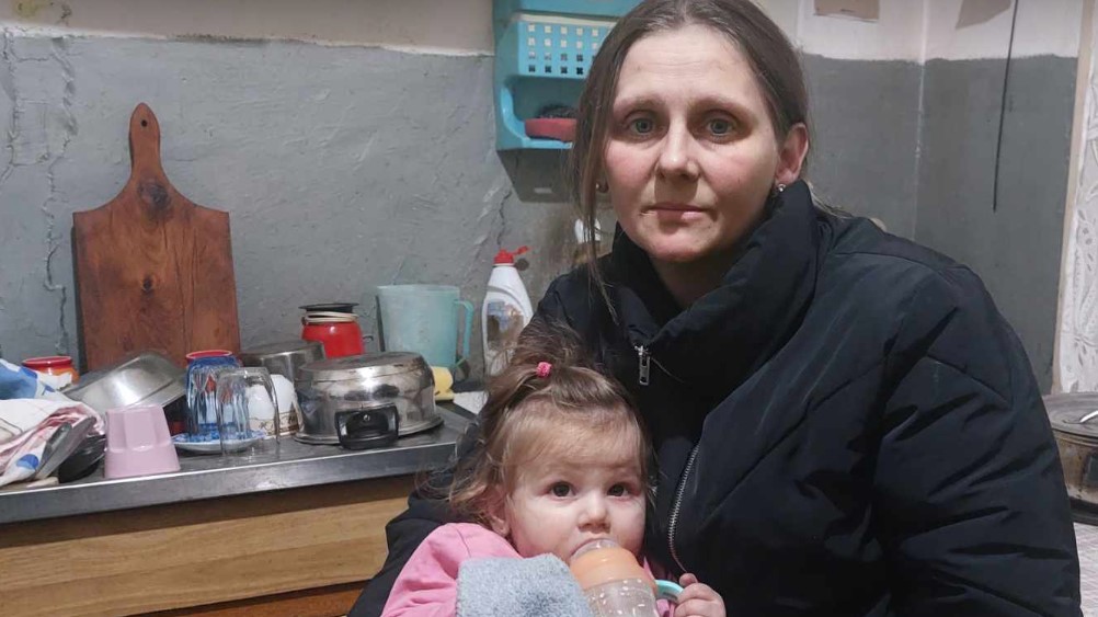 “Ugledali smo plamen i dim je počeo da se širi i kod nas – ostajali smo bez vazduha”: Porodica sa sedmoro dece iz Vratarnice kod Zaječara preko noći ostala bez krova nad glavom 3 “Ugledali smo plamen i dim je počeo da se širi i kod nas – ostajali smo bez vazduha”: Porodica sa sedmoro dece iz Vratarnice kod Zaječara preko noći ostala bez krova nad glavom 3