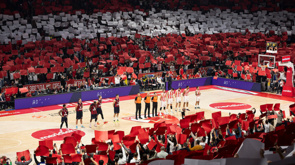 Obezbeđenje u “Areni” napalo novinara Nova.rs: Oteli mu telefon i izbačen iz dvorane 1