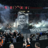 Višeminutni aplauz i skandiranje za Dejana Milojevića: Navijači Partizana se oprostili od legende kluba 6