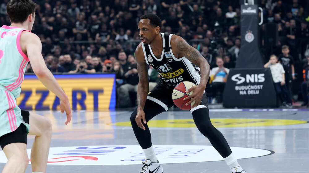 Meč za bodove, a u stvari spomen-utakmica klubova koji najviše žale: Pobedila uspomena na Dejana Milojevića pred 23.000 duša u crnom 1