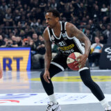 Meč za bodove, a u stvari spomen-utakmica klubova koji najviše žale: Pobedila uspomena na Dejana Milojevića pred 23.000 duša u crnom 1