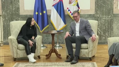 Vučić primio porodilju Maricu Mihajlović: "Dete da vratimo ne možemo, ali možemo da pokušamo da nešto ispravimo u budućnosti" 1