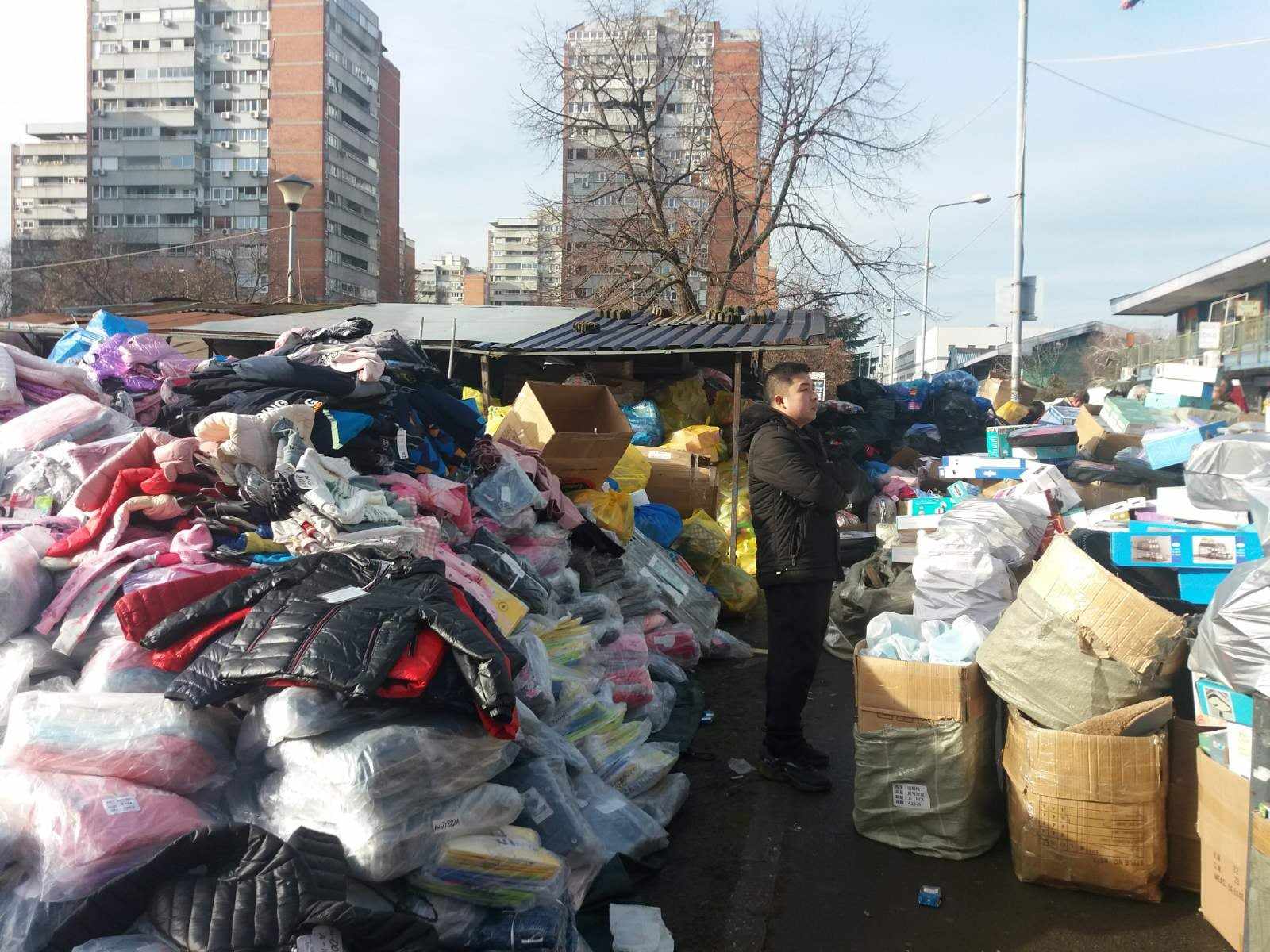 Lokalizovan požar u Bloku 70, vazduh u Beogradu zagađen (FOTO/VIDEO) 6