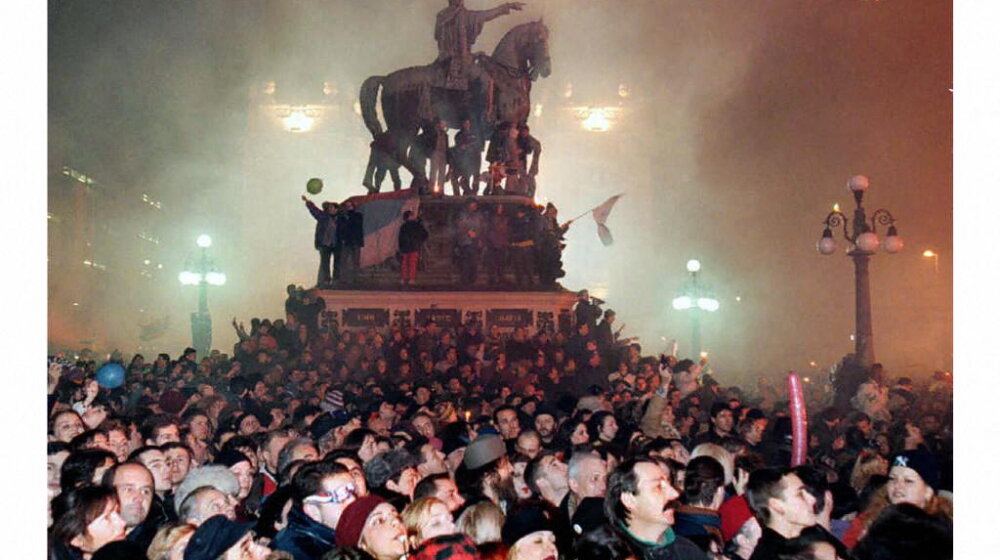 Balašević je ovo izgovorio pred pola miliona ljudi na dočeku srpske Nove u Beogradu 1997 - i sve je stalo 1