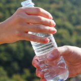 Istraživanje otkriva kakva opasnost vreba iz plastične flaše za vodu 5