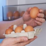 Jaja nikako ne smete da čuvate u vratima frižidera: Ovo je najbolje mesto za njih 7