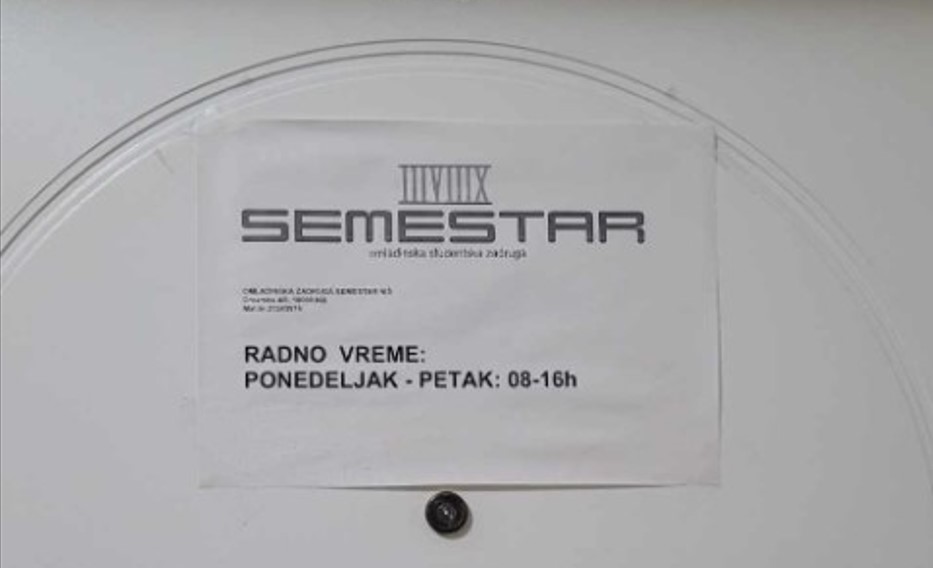 Promenjena firma koja očitava struju, nova kasni sa smanjenim platama, a knjižice ne overava: Čitači struje za Danas o problemima s novim poslodavcem 9