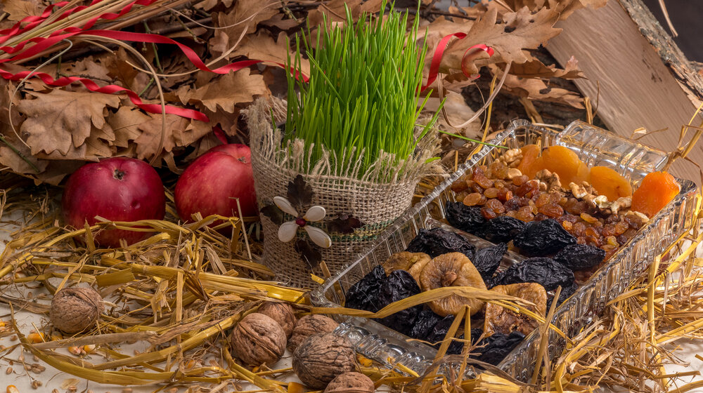 Šta predstavlja novčić u česnici? 1