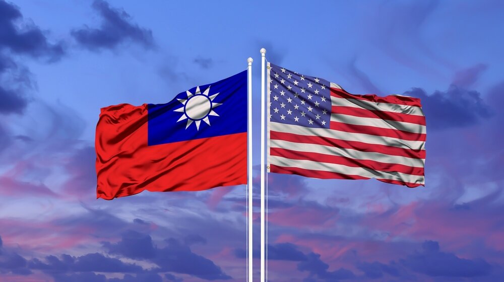 Kina optužuje SAD za zloupotrebu međunarodnog prava plovidbom kroz Tajvanski moreuz 1