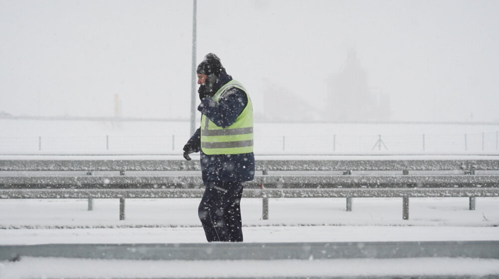 Pao sneg na jugozapadu Srbije: Temperature od -1 do 0 stepeni 14