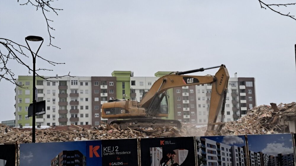 Gradnja na Podbari: Ruši se zgrada nekadašnjeg "Elektroporcelana", Novi Sad na vodi prostiraće se na više manjih mesta 2