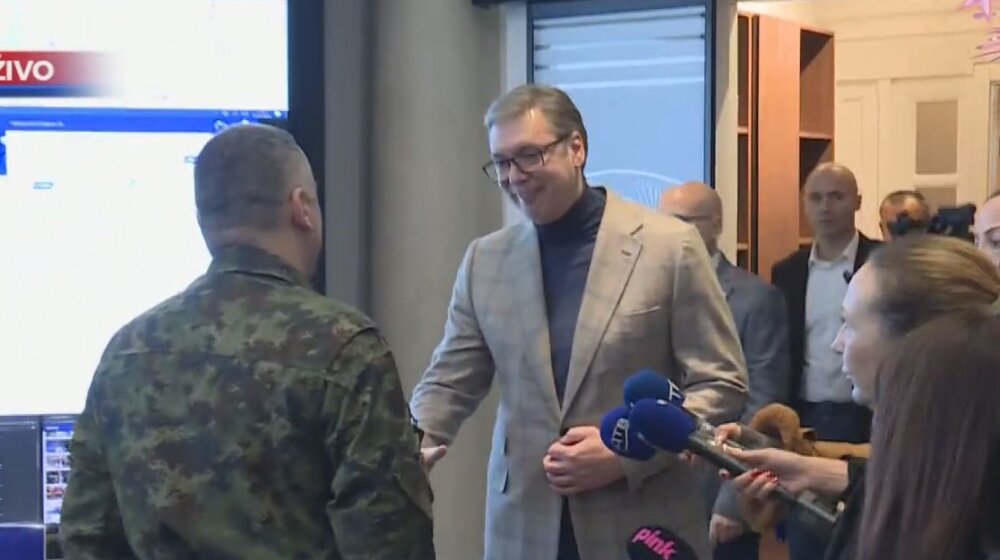 Vučić u operativnom centru VBA odgovorio na nabavku Džavelina od strane Prištine: Mi kupujemo "nore" 1
