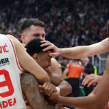 Crvena zvezda pobedila Partizan u još jednom mučnom derbiju: Jago ubacio poene za trijumf crveno-belih (VIDEO) 3