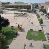 Roštilj ne sme da stane, ni na Nikoljdan: Kako je gradska vlast u Čačku na Svetog Nikolu "pojela" pola tone mesa? 7