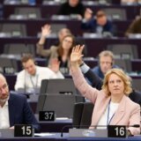 Nakon usvajanja Rezolucije EP: Kako su mediji izveštavali o Vučiću, EU i Rusiji 10