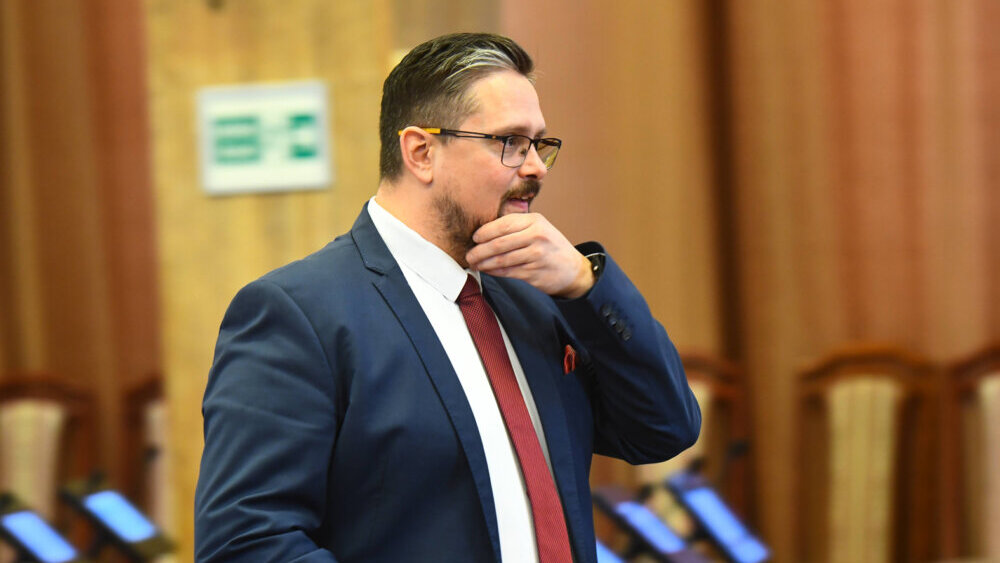 Skupština Vojvodine dobila novog predsednika, formiranje Vlade odmah nakon praznika: Balint Juhas prvi čovek pokrajinskog parlamenta 2 Skupština Vojvodine dobila novog predsednika, formiranje Vlade odmah nakon praznika: Balint Juhas prvi čovek pokrajinskog parlamenta 2