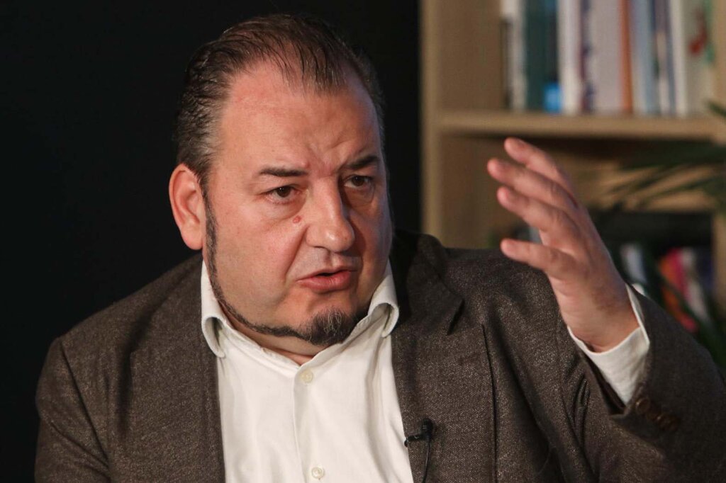 (Ne)ustavni (U)sud: Lični stav Miodraga Jovanovića 2 Miodrag Jovanović