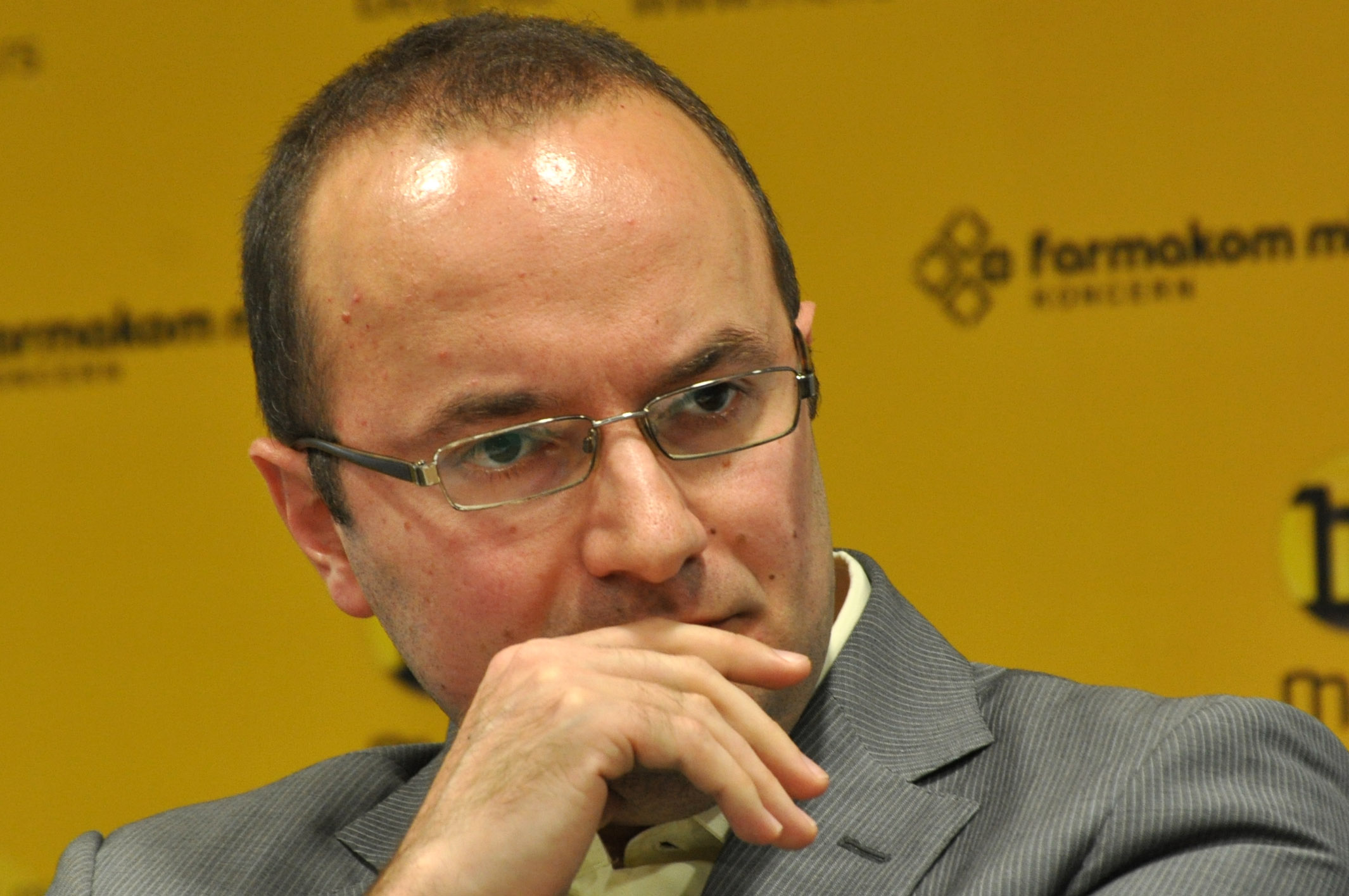 Politikolog Vladimir Pavićević tvrdi da je Milatović pripremio “ovaj politički udar na Spajića zato što je izgubio ključna uporišta u Pokretu Evropa sad” Crnu Goru čeka period kohabitacije nakon razlaza Milatovića i Spajića: Gde su paralele sa Đinđićem, Koštunicom i Tadićem? 2