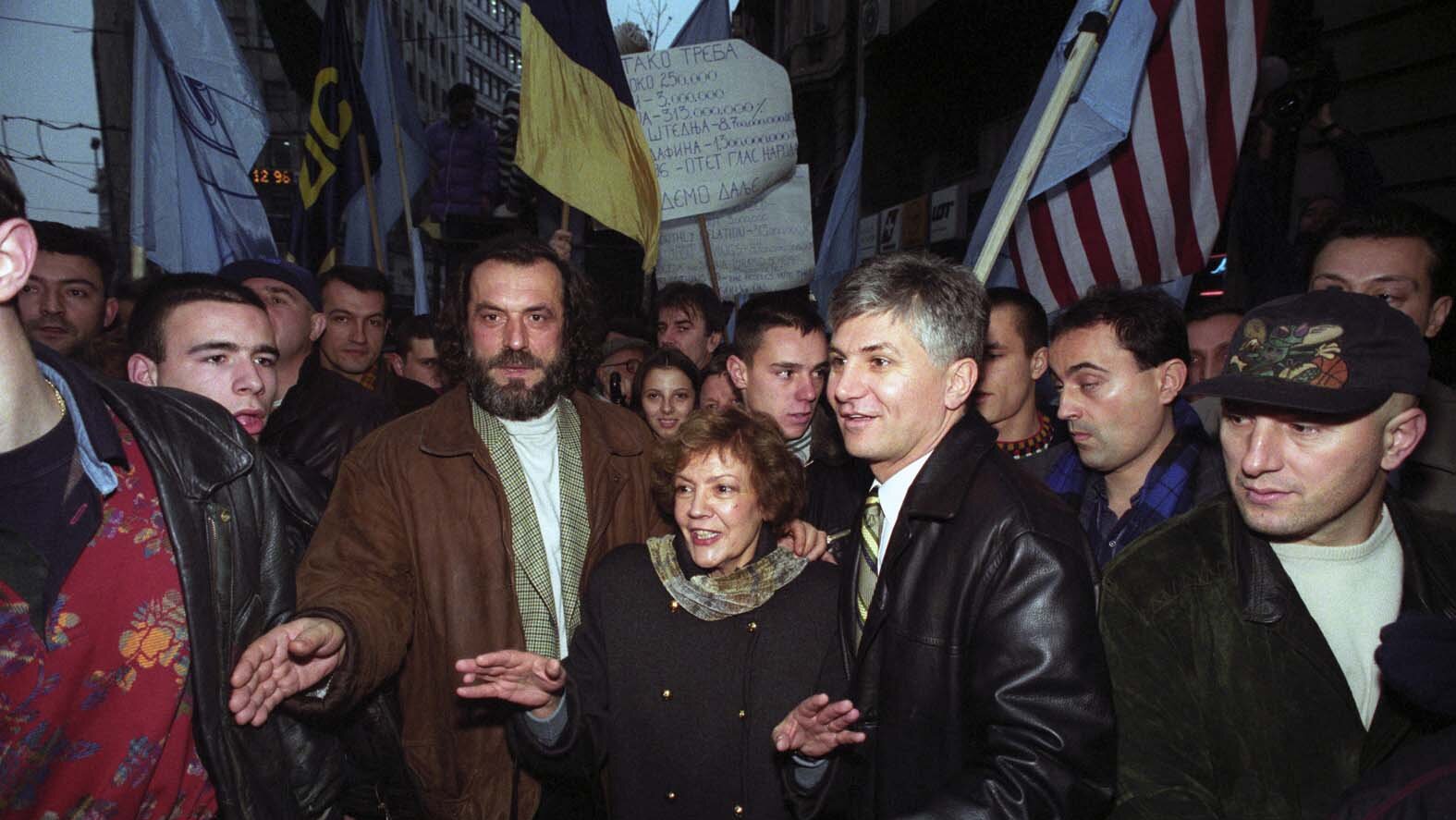 Kako je Srpski pokret obnove, od stranke uragana, postao privezak na ključu SNS-a 6