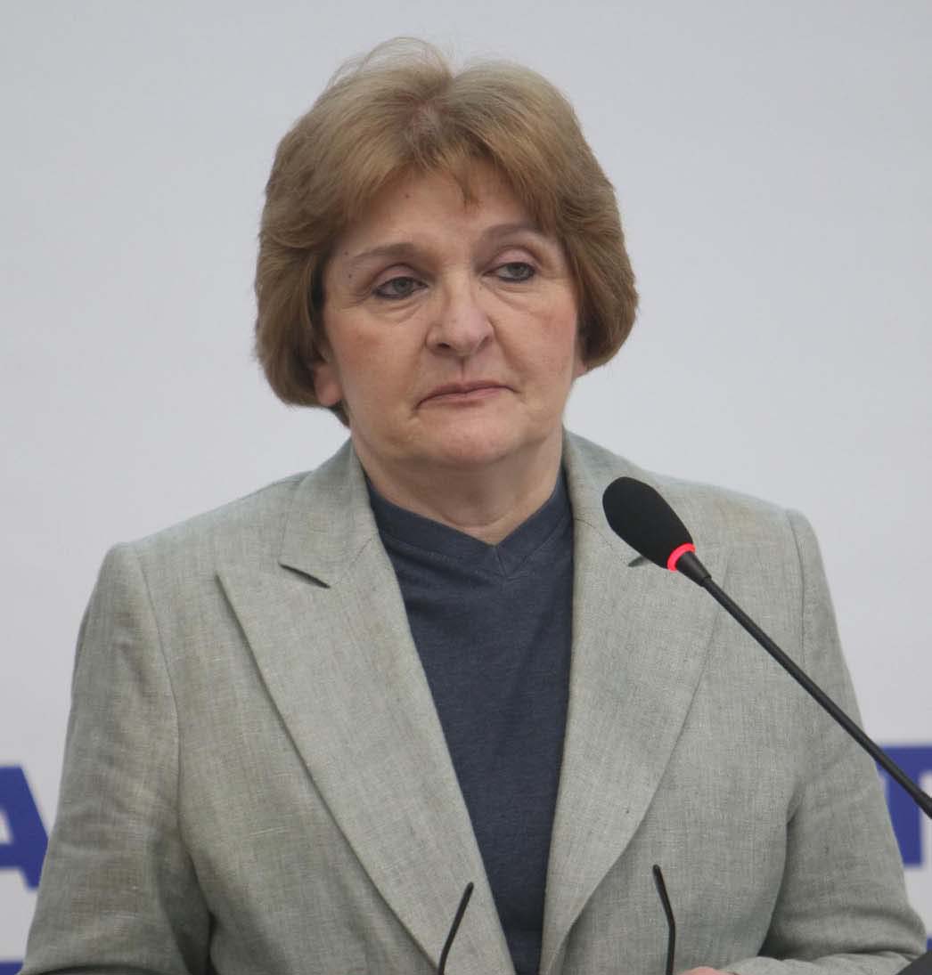 Zašto je ministarka zdravlja produžila radni vek čelniku UKC u Nišu? 2