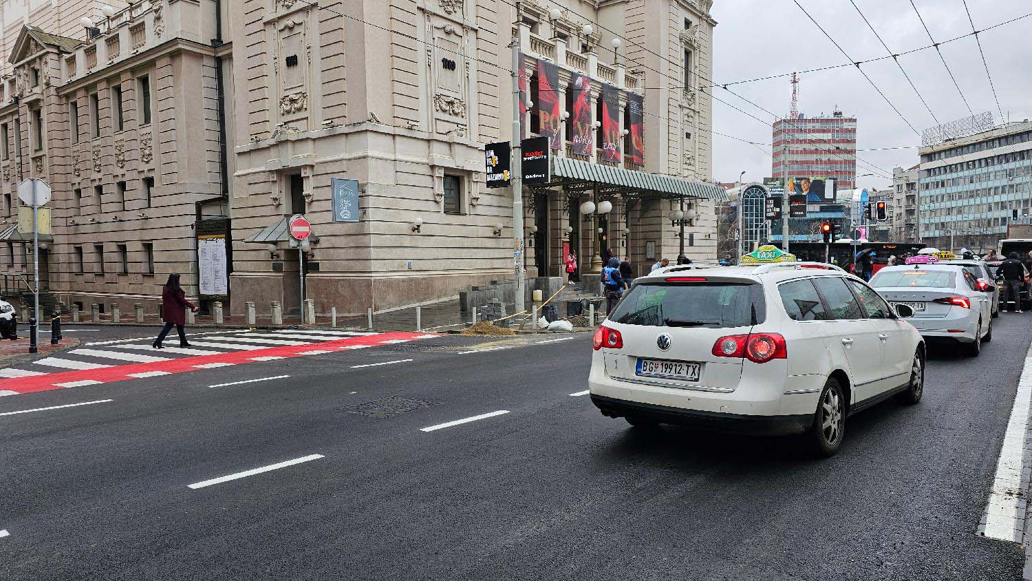 Kocke "Kocke ispred Moskve i dan-danas stoje": Zašto kaldrma na Trgu tone i koliko miliona nas to košta? 2