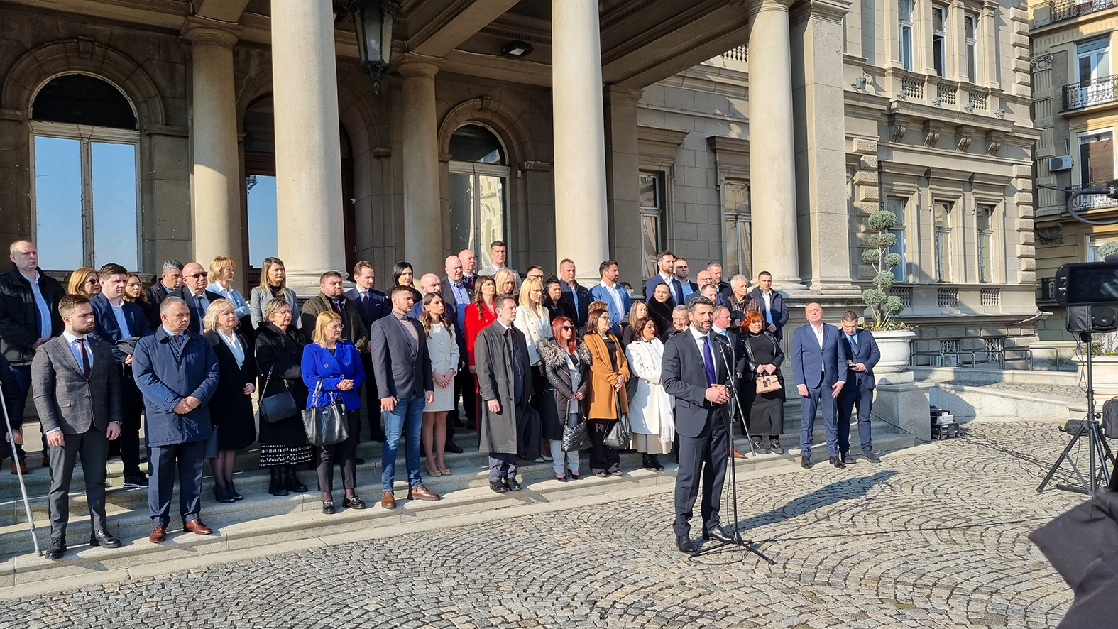 Tri Aleksandra i moralna lestvica legitimiteta 2