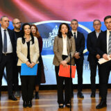 Opozicija se obratila javnosti povodom izveštaja OEBS-a o izborima u Srbiji: Analiza pokazuje cirozu jetre, premijerka pokušala da kaže da nije alkoholičarka 2