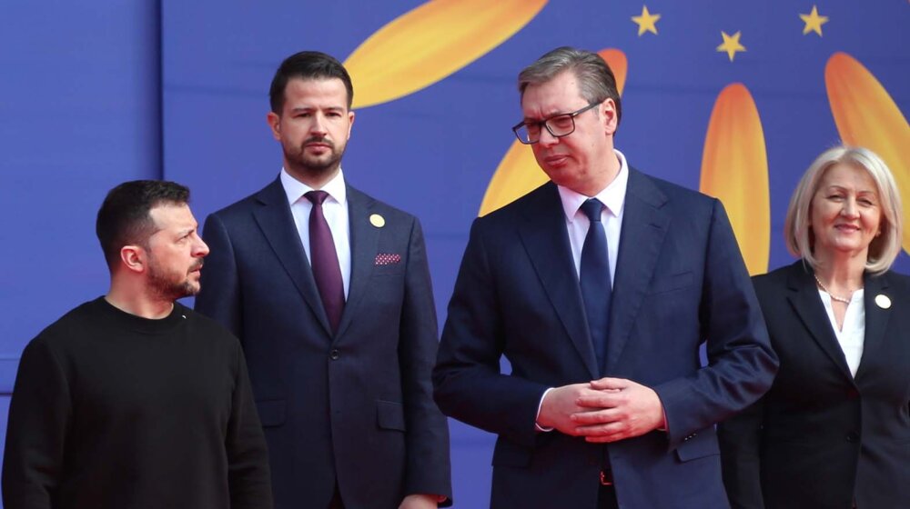 Šta je Vučić poručio o novim izborima u Beogradu i izveštaju OEBS-a? 1