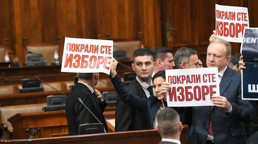 Deo opozicije neće na konsultacije koje su za sutra zakazane u Skupštini Srbije 1