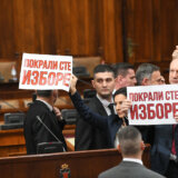 Deo opozicije neće na konsultacije koje su za sutra zakazane u Skupštini Srbije 5