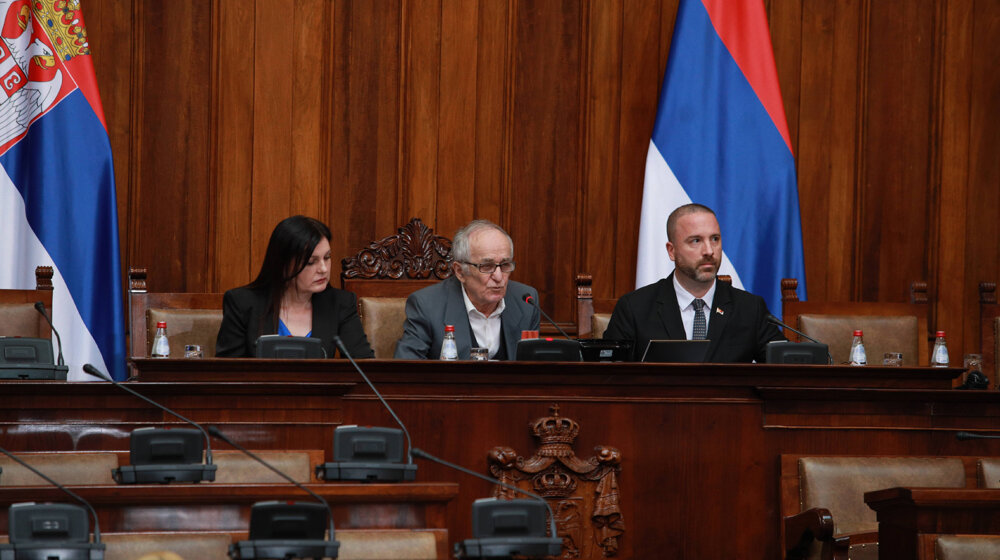 Ko će raspisati izbore u Beogradu ako ne bude izabran predsednik Narodne skupštine? 1