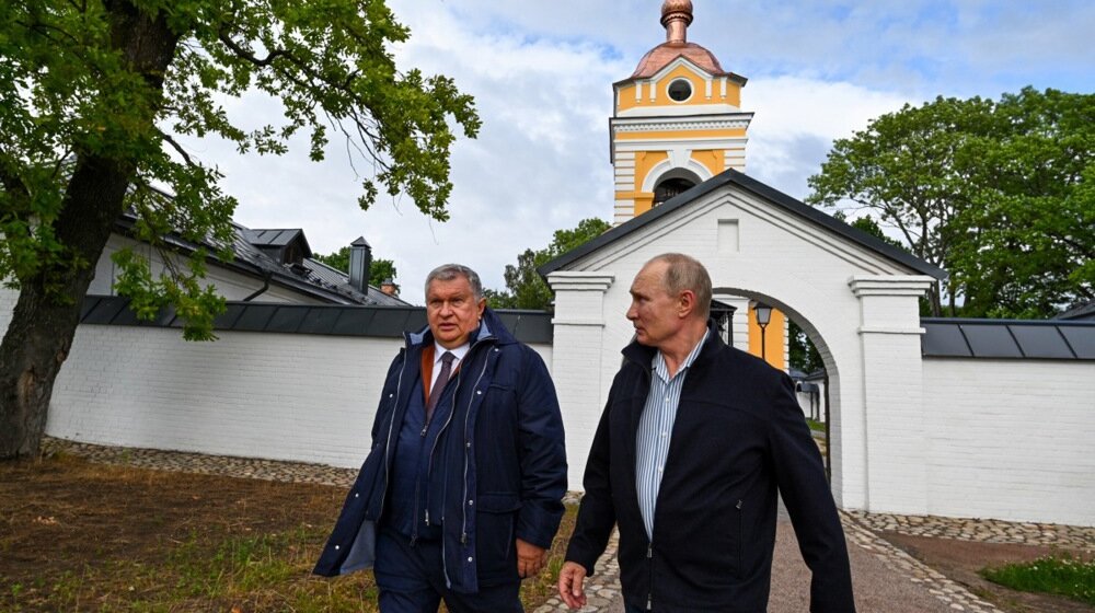 Umro sin direktora Rosnjefta, Putin ga odlikovao sa 25 godina: Otac zabranio FSB da istražuje smrt sina? 1