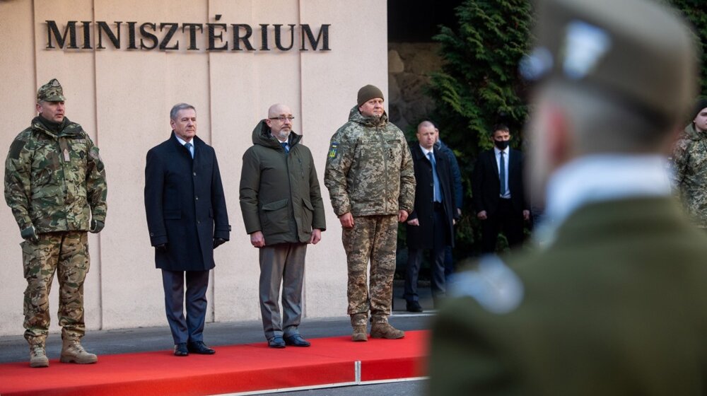 CNN: Zelenski za nekoliko dana objavljuje smenu glavnog komandanta Ukrajine zbog raskola oko rata 1