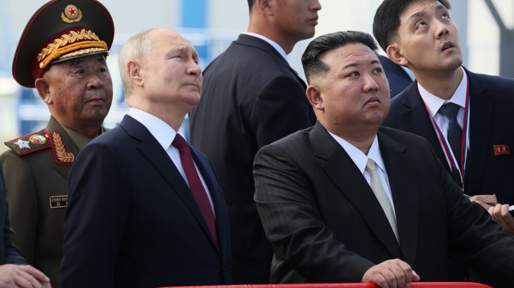 Putin poklonio Kim Džong Unu poklon za "ličnu upotrebu" 1