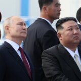 Putin poklonio Kim Džong Unu poklon za "ličnu upotrebu" 5