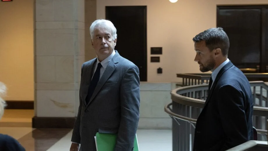 Koliko je tajna poseta direktora CIA bila tajna i da li je se Vučić stidi? 2 Koliko je tajna poseta direktora CIA bila tajna i da li je se Vučić stidi? 2