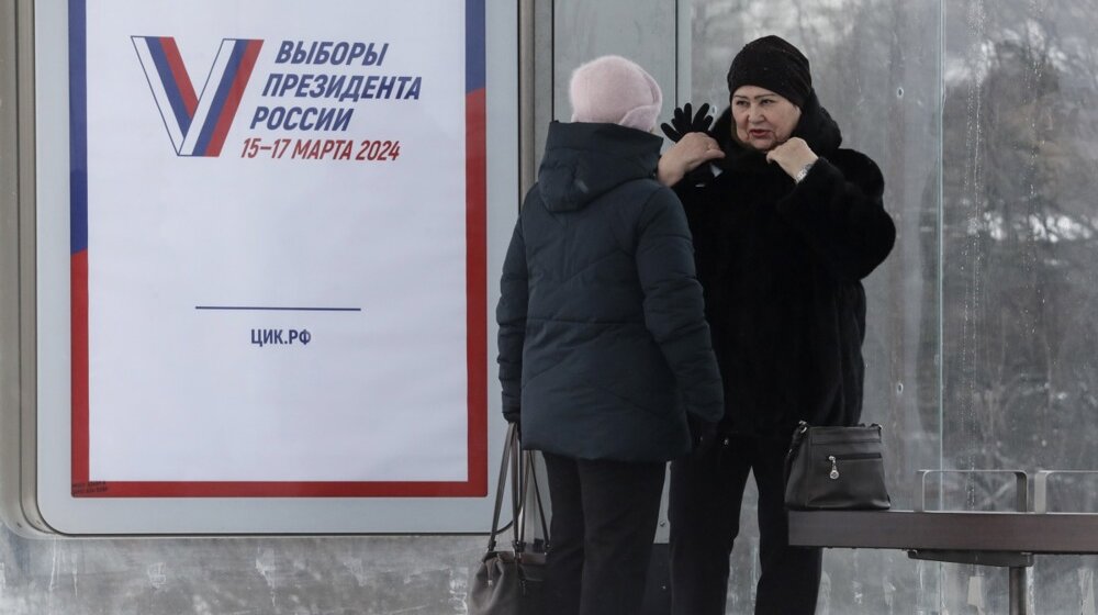 "Stanovi, automobili...": Ruski Komersant piše da će svako ko glasa na predsedničkim izborima u Rusiji biti u prilici da dobije vredne nagrade 1