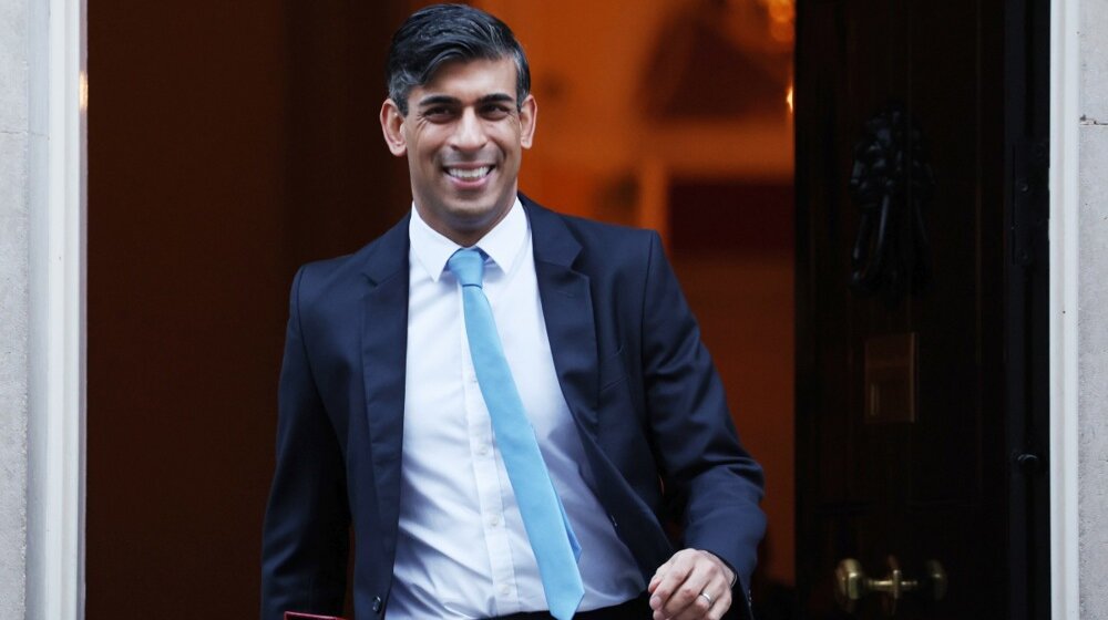 Britanski premijer protiv promene boje na dresu fudbalske reprezentacije Engleske 1