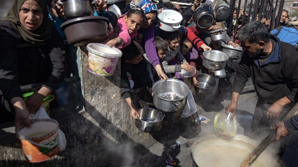 Hjuman rajts voč: Izrael izgladnjuje Palestince, blokira dostavljanje pomoći u Gazu 1