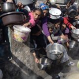 Hjuman rajts voč: Izrael izgladnjuje Palestince, blokira dostavljanje pomoći u Gazu 5