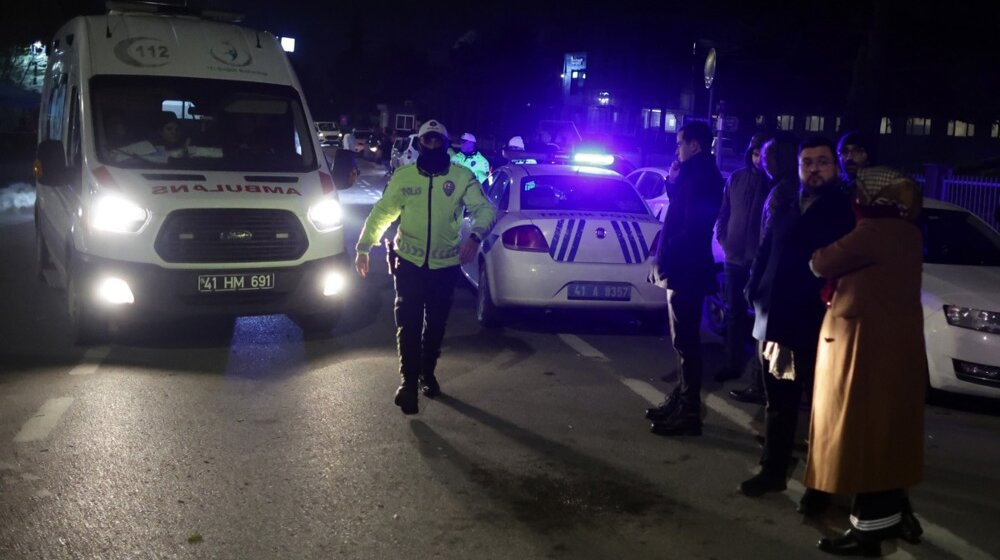 Oslobođeni taoci iz fabrike Prokter i Gambl u Istanbulu (FOTO) 1