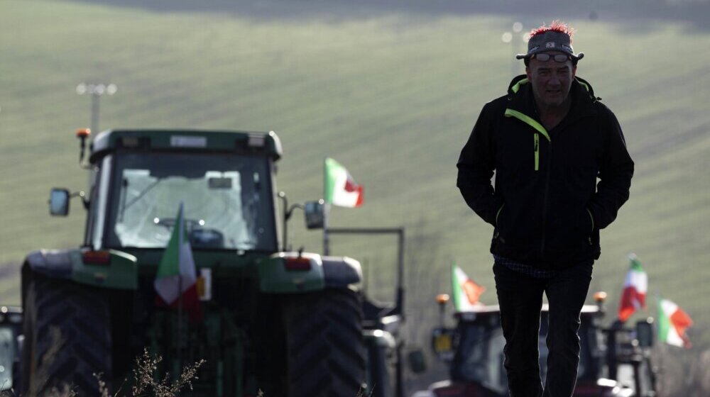 Italijanski poljoprivrednici demonstriraju protiv birokratije i jeftinog uvoza 1