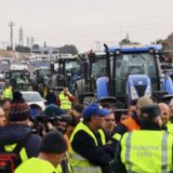 Španski poljoprivrednici blokirali glavne puteve u državi 4