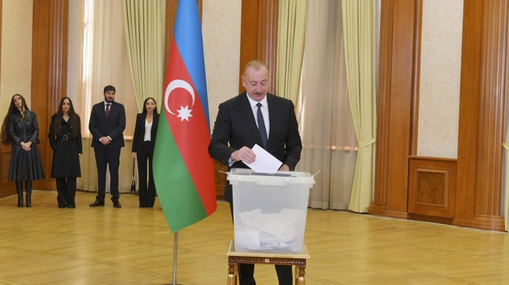 "Vučićevom prijatelju" Alijevu izvestan još jedan sedmogodišnji mandat": Danas predsednički izbori u Azerbejdžanu 1