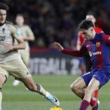 Kiks Barselone protiv "fenjeraša" Granade 4