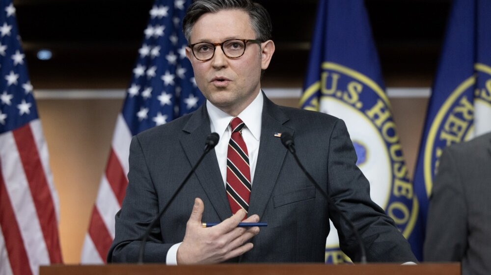 Džonson: Predstavnički dom SAD neće žuriti da usvoji zakon o pomoći za Ukrajinu 1