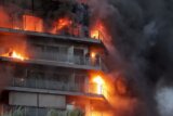At least seven people were injured in huge fire in 14-story residential building in Valencia Veliki požar zahvatio stambeni blok u Valensiji (FOTO) 4
